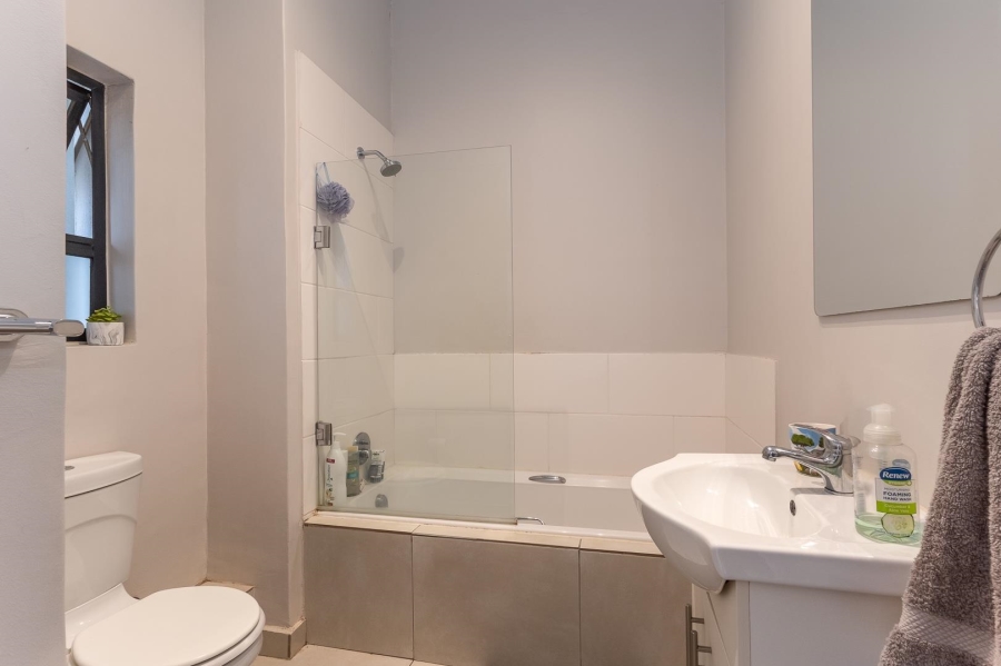To Let 0 Bedroom Property for Rent in Buhrein Western Cape